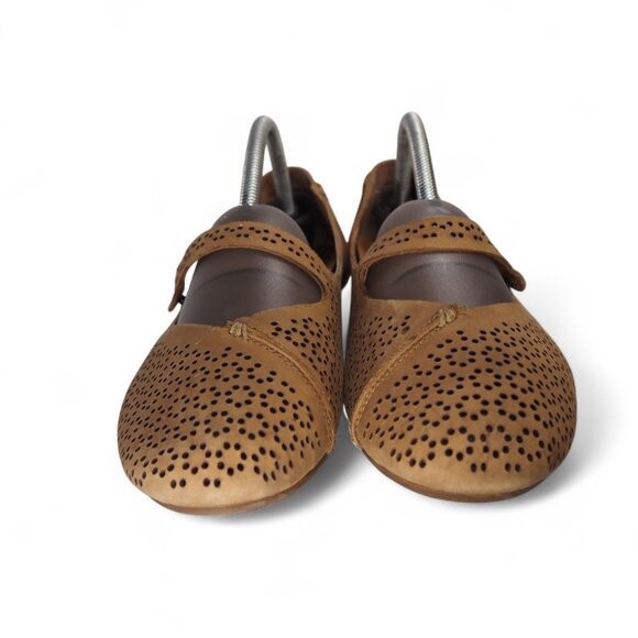 OluKai Nene Perforated Slip-on Mary Jane Flats Women's 10 Tan Leather - Picture 3 of 11